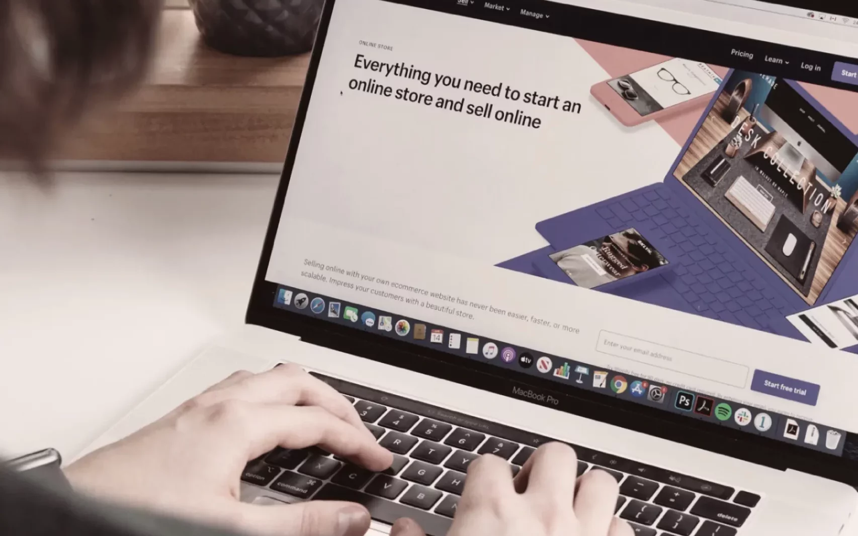 Laptop mit dem Satz "Everything you need to start an online store and sell online", passend zum Thema Fulfillment-Optimierung in Shopify
